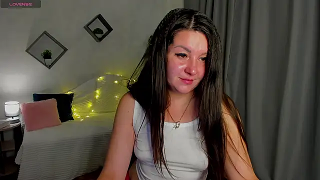 mood  berry online show from 16, 10, 2025