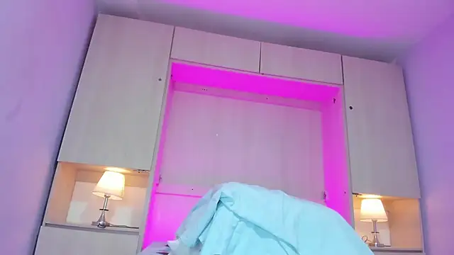 ChloeWiillow online show from 8, 7, 2026