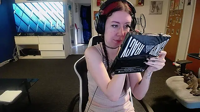 TattooedGirls online show from 1, 10, 2025