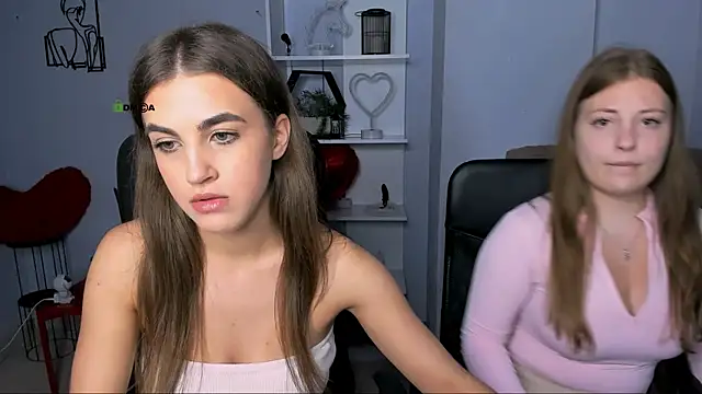 Snapshot of lina_fox12 chatting on 9, 11, 2025 lina fox12 online show from 9, 11, 2025