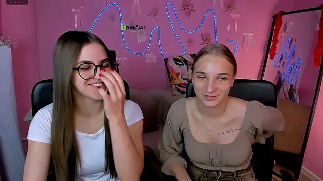 Snapshot of lina_fox12 chatting on 17, 6, 2026 lina fox12 online show from 17, 6, 2026