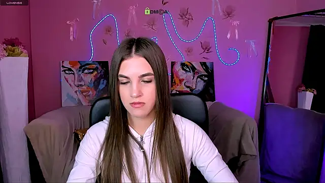 Snapshot of lina_fox12 chatting on 9, 7, 2026 lina fox12 online show from 9, 7, 2026