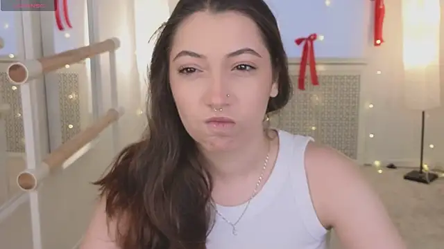 Snapshot of slow_flower chatting on 6, 1, 2026 slow flower online show from 6, 1, 2026