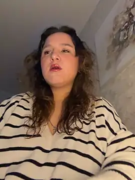 Snapshot of Luisaa_rosee chatting on 4, 10, 2025 Luisaa rosee online show from 4, 10, 2025