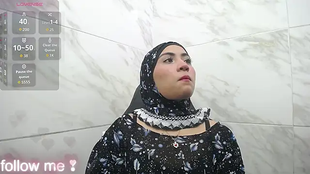 Neesha   online show from 4, 12, 2025