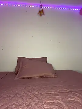 saramooon online show from 20, 4, 2026