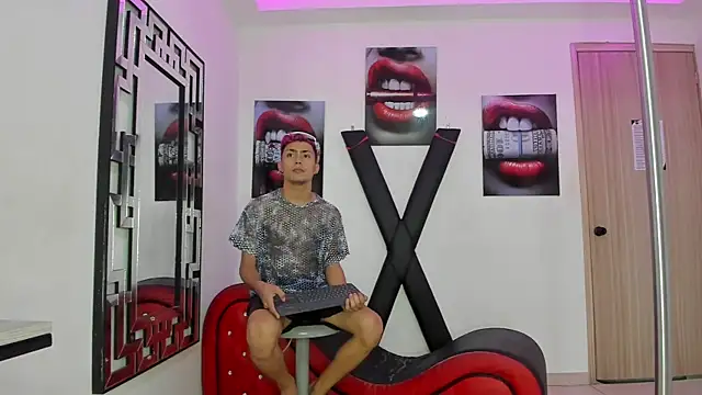 VERY HOT GUYS online show from 12, 11, 2025