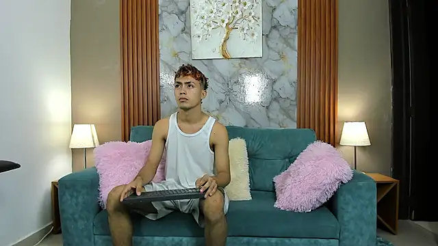 VERY HOT GUYS online show from 16, 2, 2026