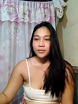 luna light23 online show from 3, 10, 2025