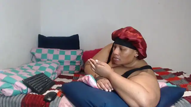 PIXIEBITCHXXX26 online show from 13, 12, 2025