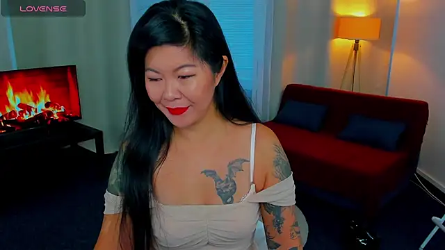 Snapshot of BeckySunday chatting on 3, 10, 2025 BeckySunday online show from 3, 10, 2025