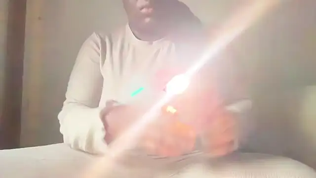 nanaisbackk online show from 10, 10, 2025