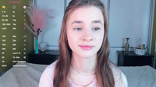 JinnyMcie online show from 19, 3, 2026