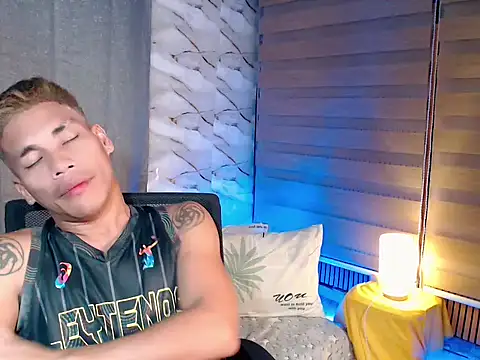 Snapshot of Cute_Lucas chatting on 23, 12, 2025 Cute Lucas online show from 23, 12, 2025