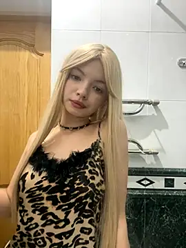  Siennaaa  online show from 25, 10, 2025