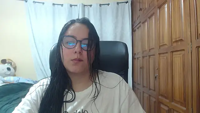 Venus cat  online show from 12, 4, 2026