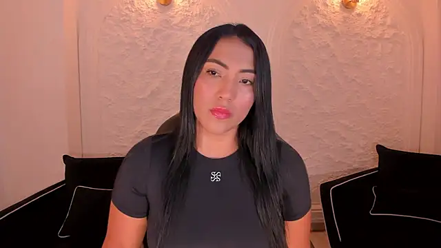 Snapshot of NatalieLewis chatting on 27, 4, 2026 NatalieLewis online show from 27, 4, 2026