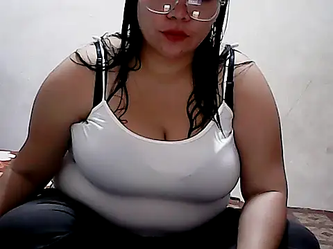 HornyPussie69 online show from 1, 2, 2026