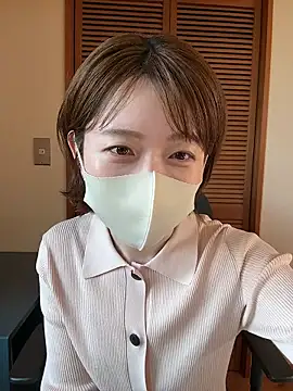 Snapshot of momo_yuipu chatting on 9, 10, 2025 momo yuipu online show from 9, 10, 2025