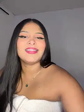 Snapshot of sarafox_10 chatting on 4, 11, 2025 sarafox 10 online show from 4, 11, 2025