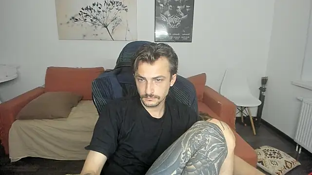 Snapshot of Simon_Reed chatting on 25, 10, 2025 Simon Reed online show from 25, 10, 2025
