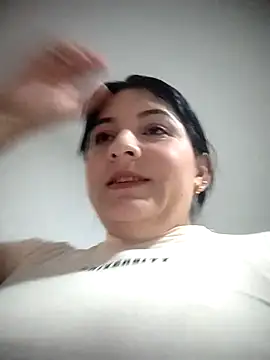 Snapshot of AllbaRose chatting on 4, 10, 2025 AllbaRose online show from 4, 10, 2025