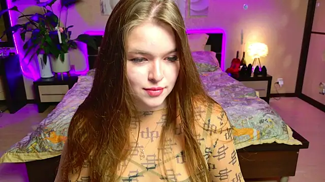 Snapshot of EmilyWhispers chatting on 24, 4, 2026 EmilyWhispers online show from 24, 4, 2026