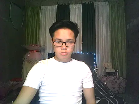 Snapshot of hot_babyboy26 chatting on 18, 3, 2026 hot babyboy26 online show from 18, 3, 2026