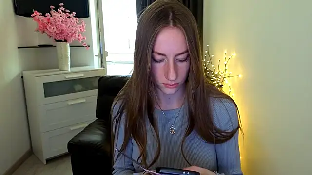 GoldenRose  online show from 12, 3, 2026