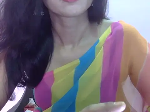 Snapshot of Laila_Cute chatting on 17, 6, 2026 Laila Cute online show from 17, 6, 2026