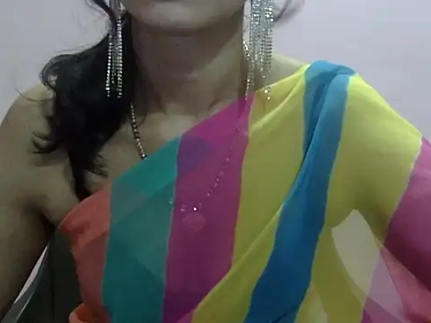 Snapshot of Laila_Cute chatting on 1, 7, 2026 Laila Cute online show from 1, 7, 2026