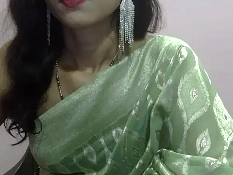 Snapshot of Laila_Cute chatting on 8, 7, 2026 Laila Cute online show from 8, 7, 2026
