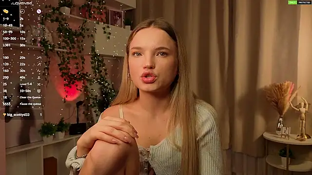 JulieLupo online show from 16, 11, 2025