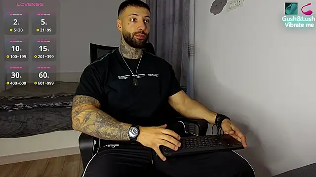 MasculineGuy99 online show from 26, 10, 2025