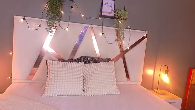 AmarisLenox   online show from 11, 10, 2025