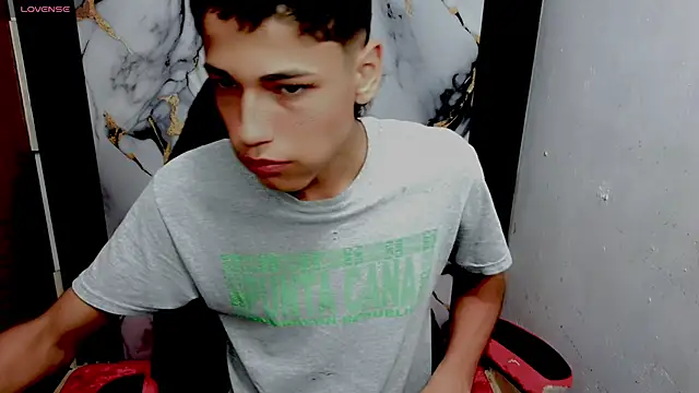 Im david02 online show from 2, 2, 2026