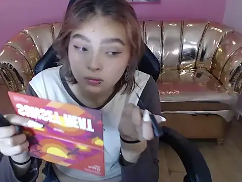 mia foster t online show from 15, 10, 2025