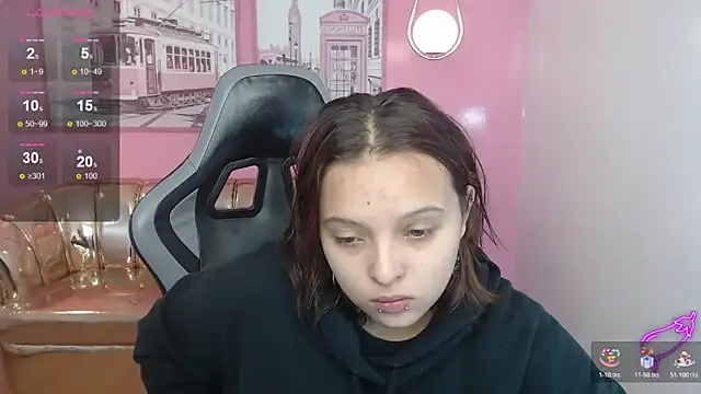 Snapshot of mia_foster_t chatting on 15, 12, 2025 mia foster t online show from 15, 12, 2025