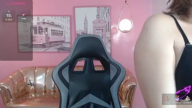 Snapshot of mia_foster_t chatting on 21, 12, 2025 mia foster t online show from 21, 12, 2025