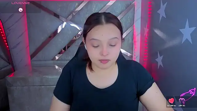 Snapshot of mia_foster_t chatting on 18, 7, 2026 mia foster t online show from 18, 7, 2026