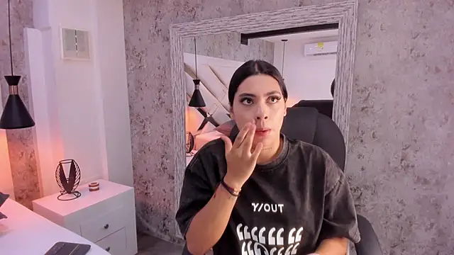 Vanessa Rain  online show from 16, 3, 2026