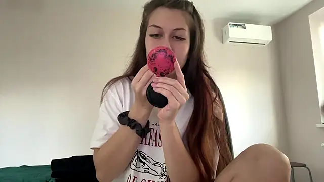 Snapshot of Nayra_flash chatting on 30, 10, 2025 Nayra flash online show from 30, 10, 2025