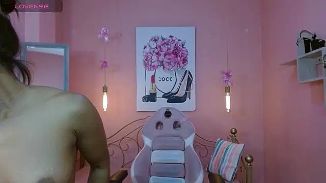 ingrid03 taffur online show from 17, 4, 2026