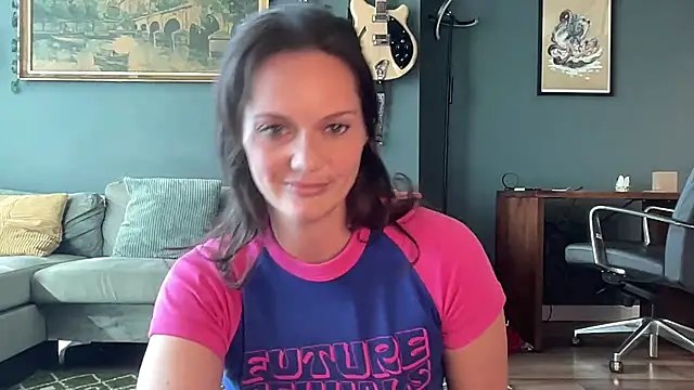 ashlynlotus online show from 4, 10, 2025