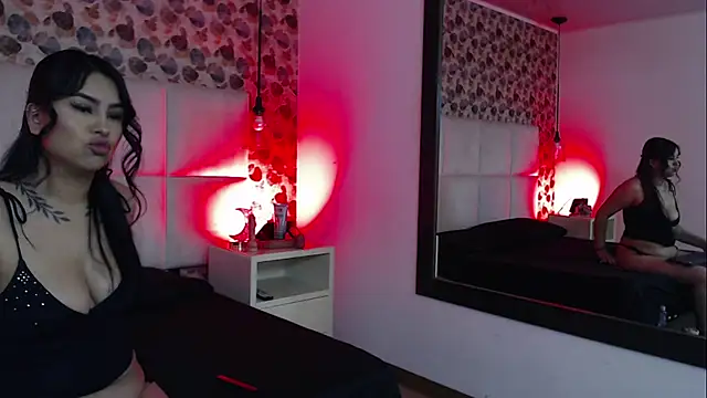 IssisLancaster online show from 4, 11, 2025