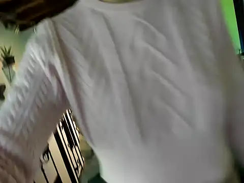 Zulyhenao online show from 18, 10, 2025