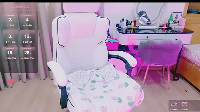 Snapshot of _Aria_Moonie chatting on 23, 5, 2026 Aria Moonie online show from 23, 5, 2026