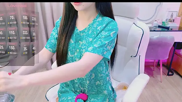 Snapshot of _Aria_Moonie chatting on 21, 6, 2026 Aria Moonie online show from 21, 6, 2026