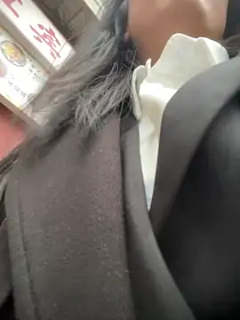 Snapshot of yourkeer chatting on 18, 12, 2025 yourkeer online show from 18, 12, 2025