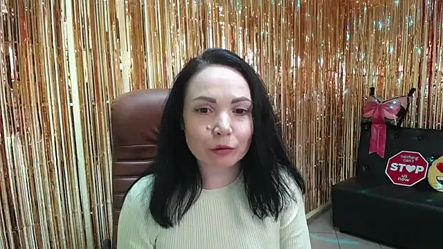 Snapshot of JosefinaWelpo chatting on 7, 10, 2025 JosefinaWelpo online show from 7, 10, 2025